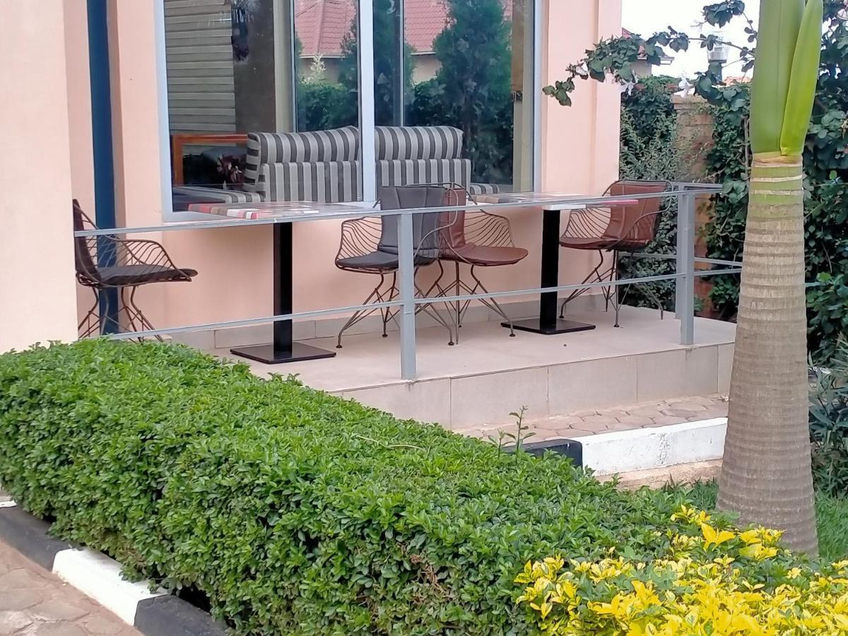 Ikaze B&B Kigali Dış mekan fotoğraf